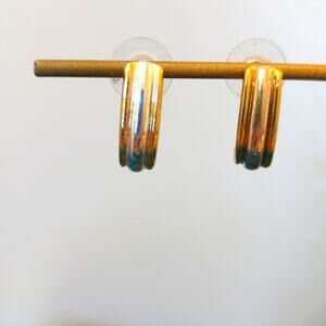 925 Two Tone J Hoop Post Earrings 925 SU Thailand